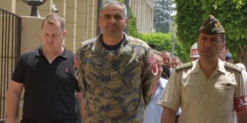 Турция арестува командващ база на НАТО, САЩ бесни