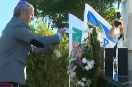 Почитаме жертвите от атентата в Сарафово, поднасят венци пред възпоменателния паметник