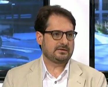 Политолог: Ердоган се възползва от неуспешния опит за преврат, за да се разправи с опонентите си