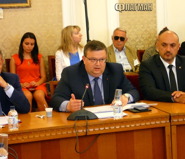Цацаров: У нас се проповядва радикален ислям, държавата трябва да се намеси