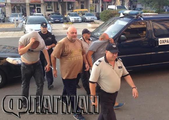 Ето ги каналджиите, арестувани от ГДБОП в Бургас, адвокат Марковски ги защитава