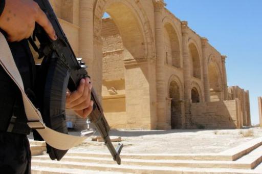 Ковчежникът на „Ислямска държава“ открадна пари и избяга