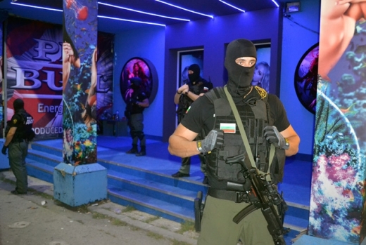 ГДБОП удави нощни клубове – разби банда за трафик на хора и проститутки (СНИМКА)