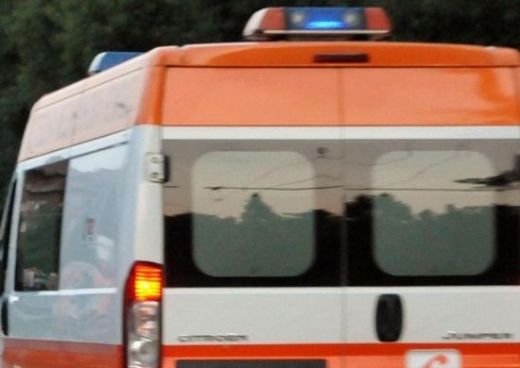 Нова агресия по Спешна помощ! 16-годишен нацели с юмрук в лицето шофьор на линейка