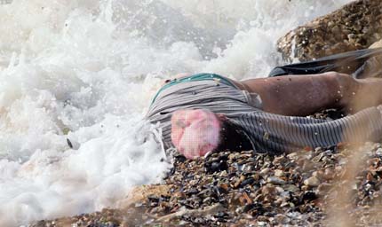 Нова жертва! Тяло на удавен мъж изплува на плажа край Лозенец