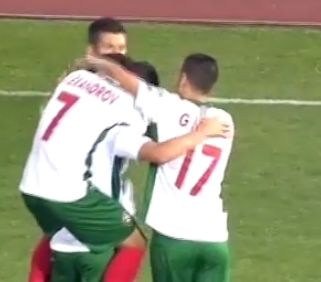 България надви Люксембург с 4:3, а Боби Михайлов се шегува, че Петев се справя