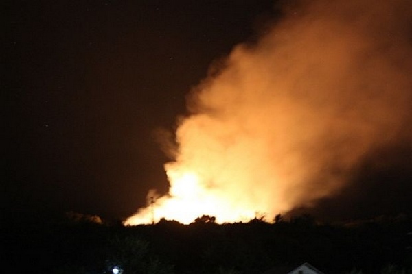 Сигнал до Флагман: Голям пожар бушува до АМ „Тракия“ край Карнобат