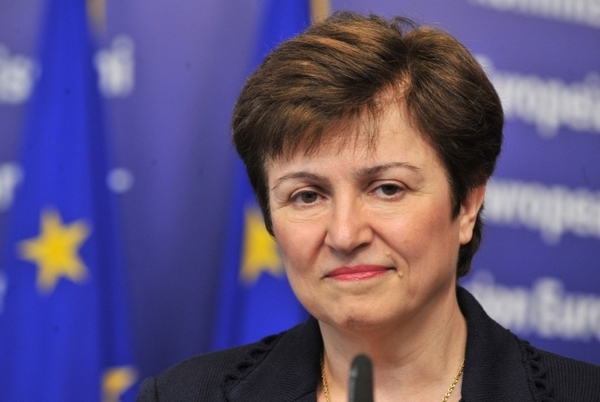 Правителството сменя сриващата се Бокова с Кристалина Георгиева за ООН - БСП роптаят