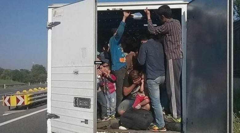 Спипаха български камион с 10 мигранти в Румъния