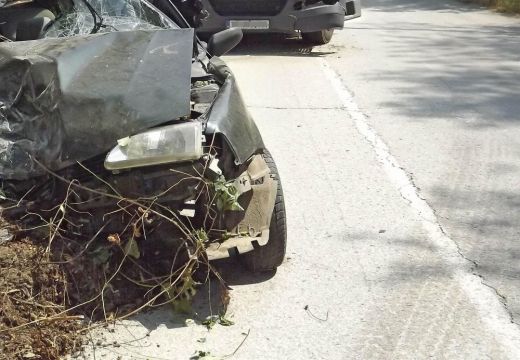 Трагедия: Кола изхвърча от пътя, премаза на място водача си