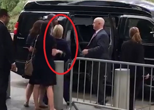 Шокиращо ВИДЕО как Хилари Клинтън колабира в ръцете на агентите от „Сикрет сървиз”