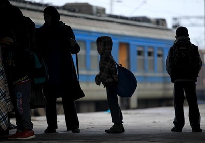 Задържаха цял вагон нелегални мигранти в товарен влак в Свиленград