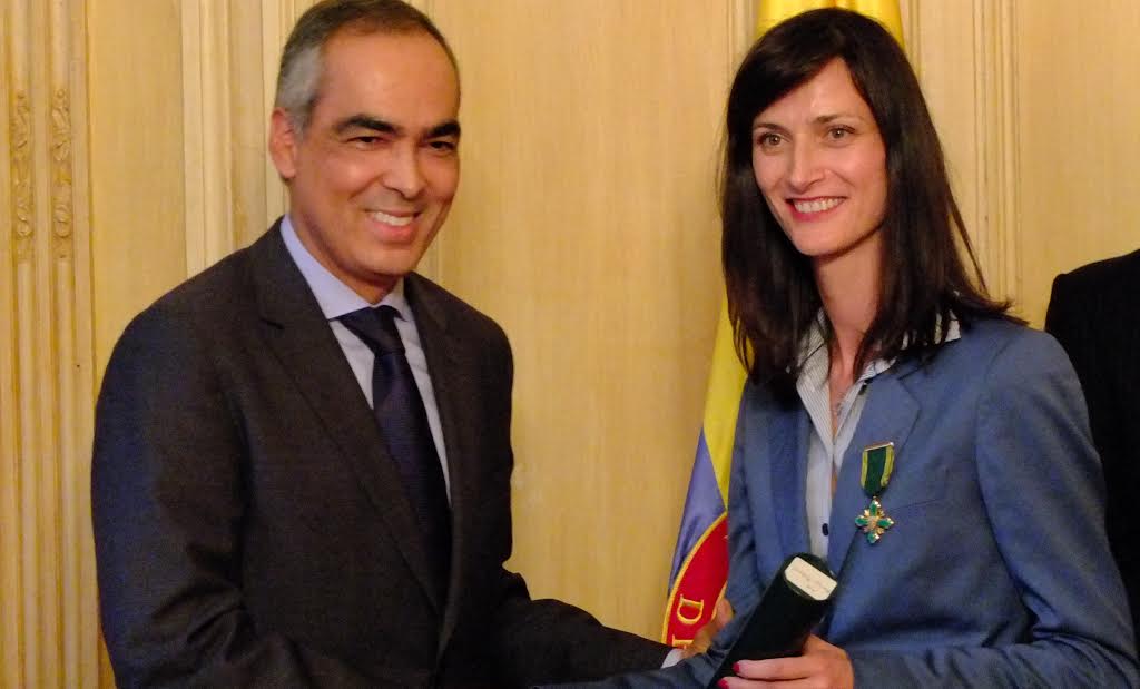 Президентът на Колумбия удостои Мария Габриел с орден за приносв дипломатическите отношения с ЕС