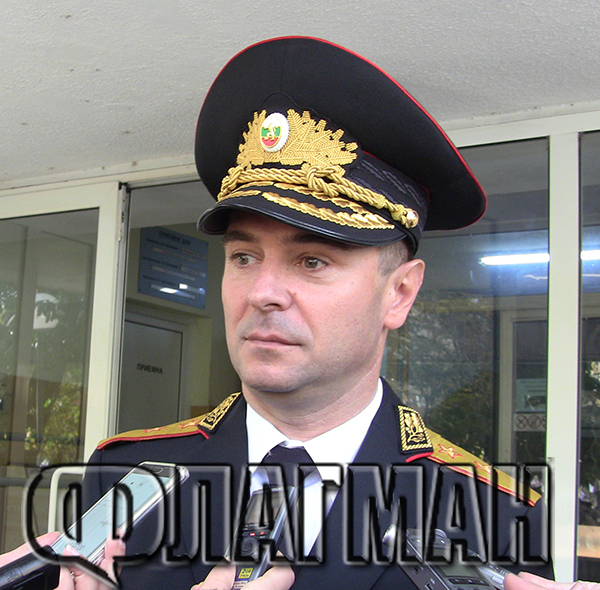 За празника на МВР: Старши комисар Калоян Калоянов награди заслужили бургаски полицаи (ВИДЕО)