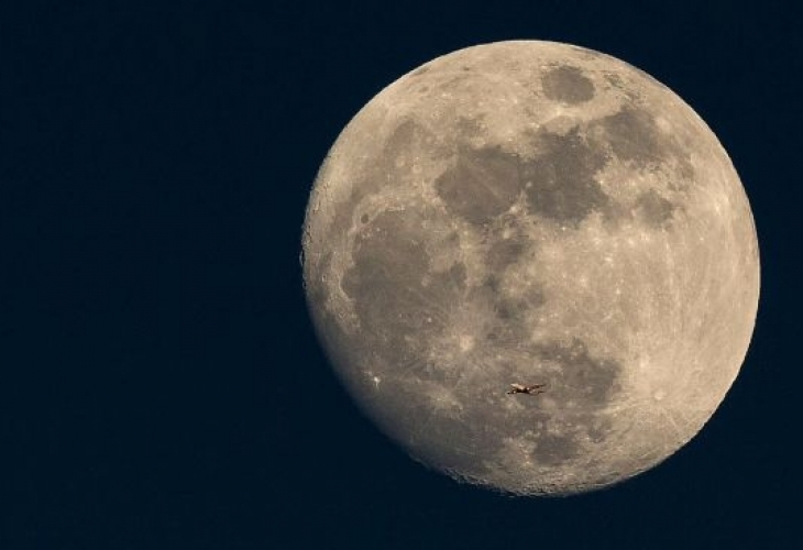 Учени: Този ноември ни чака Пламтяща луна