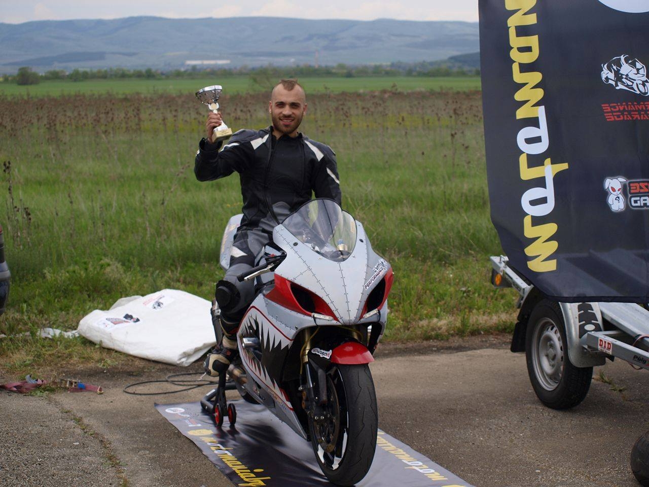 Бургазлия се готви за първо място на шампионата по Драг с мотоциклети