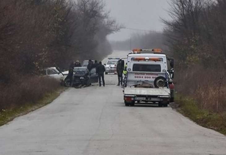 Мъката е страшна! Погребват един до друг тримата приятели, сгазени край Лясковец! Марио скоро е изпратил дъщеря абитуриентка