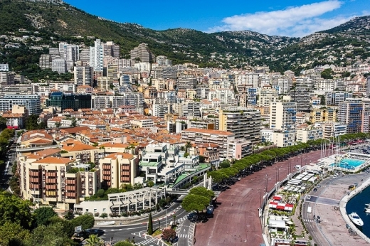 Вижте как живеят НАЙ-БЕДНИТЕ в Монако, докато ние свързваме двата края (СНИМКИ)