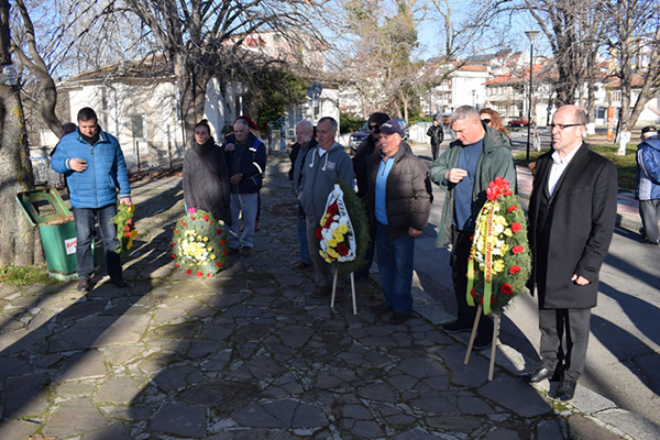 Нов рибарски заслон и рибен курбан за Никулден в Приморско