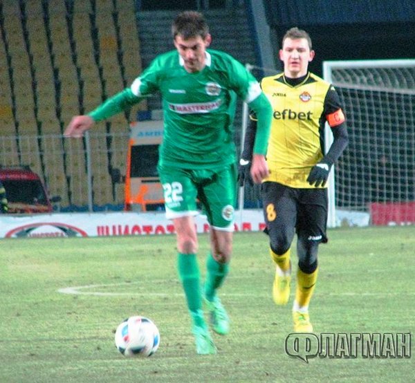 Нефтохимик смачка Ботев Пловдив с 4:0 в най-силния си мач за сезона
