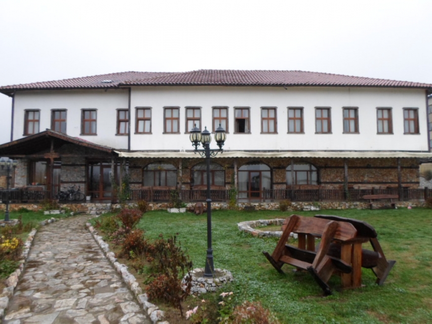 Никой не иска атрактивен хотел в Малко Търново, пак е на тезгяха заради банков дълг