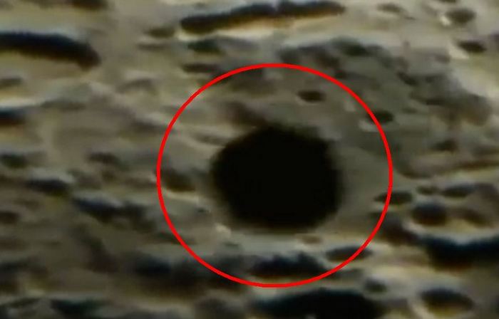 Снимаха мистериозен сферичен НЛО на Луната (ВИДЕО)