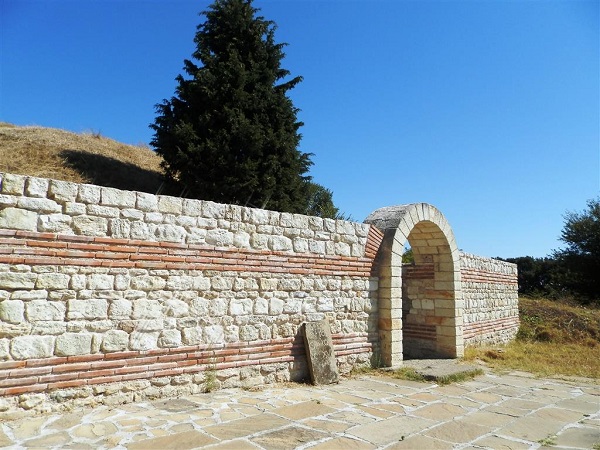 Куполната гробница в Поморие в номинирана за едно от Чудесата на България