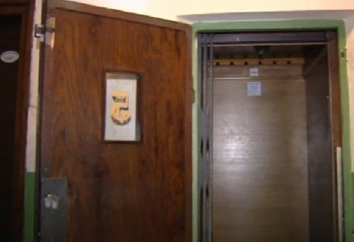Фирма без лиценз ремонтира асансьори на хартия, че и заплашват!