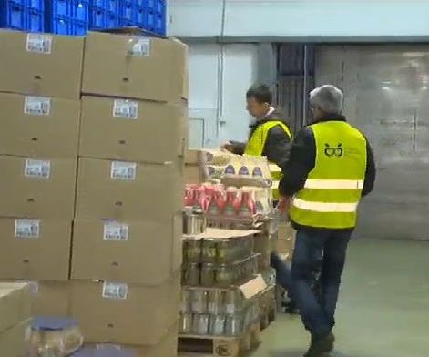 Доставят първите 2 тона храни за пострадалите от Хитрино