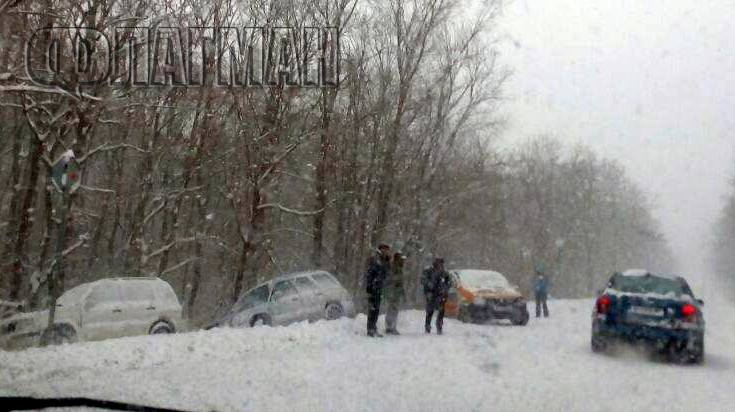 Три коли излетяха в канавката край бургаското село Маринка