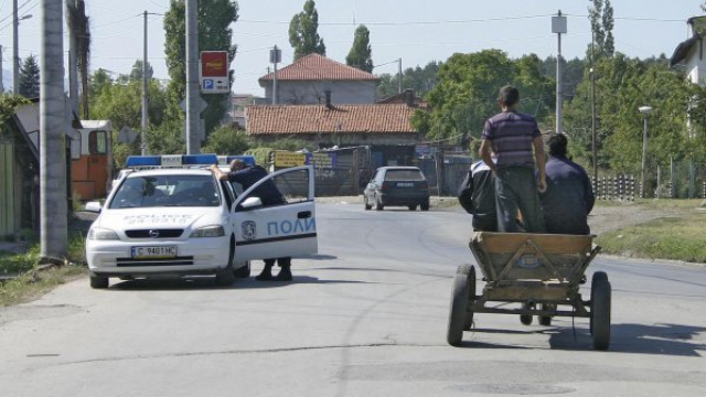 Слагат полицай във всяко село