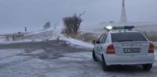 Държавата в готовност за сибирски студ и поледици