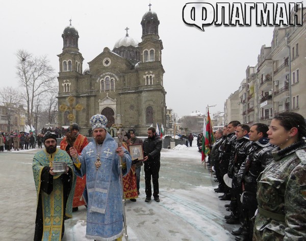 Вижте как Бургас отбеляза Йордановден (СНИМКИ)