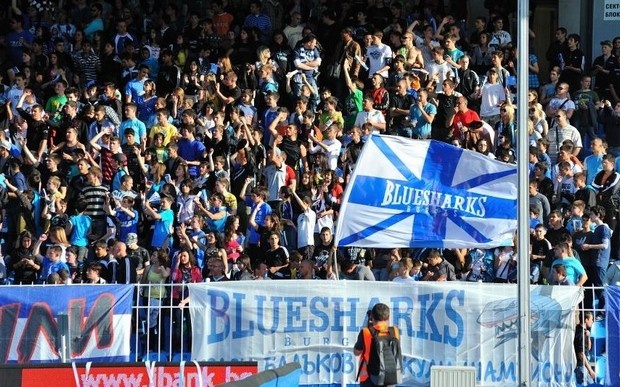 Феновете на Черноморец поискаха промени в ръководството на клуба, възраждането се забавило