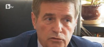 Училищният директор с фалшивите голи снимки: Онази вечер си мислех, че ще умра