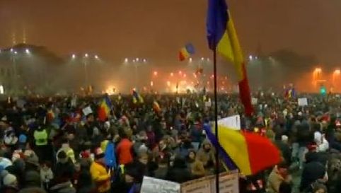 25 000 души скандираха за оставка на правителството в Румъния