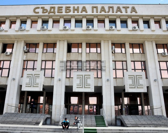 Бургаският съд за дрогираните шофьори: Ние спазваме стриктно закона, обърнете се към Народното събрание!