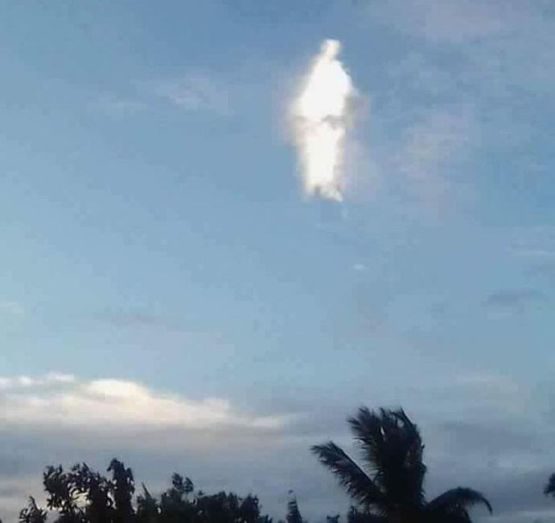 Света Богородица се появи в небето над остров Тонгатапу