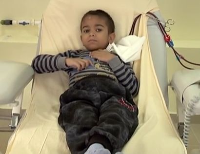 Български лекари определили операцията на 9-годишния Байрям като невъзможна (ВИДЕО)