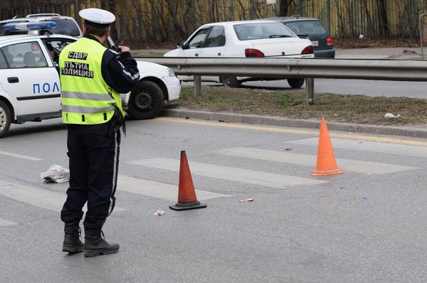 Граничен полицай помля пешеходка в ж.к. „Изгрев”, наказаха го с 1000 лв. глоба