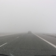 Тежка мъгла затруднява движението в Бургаско! Вижте къде!