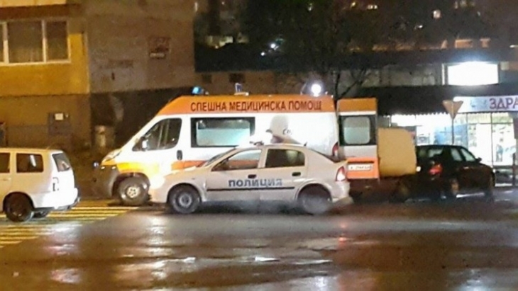 Невиждано в България: Линейка преследва пациент, за да...