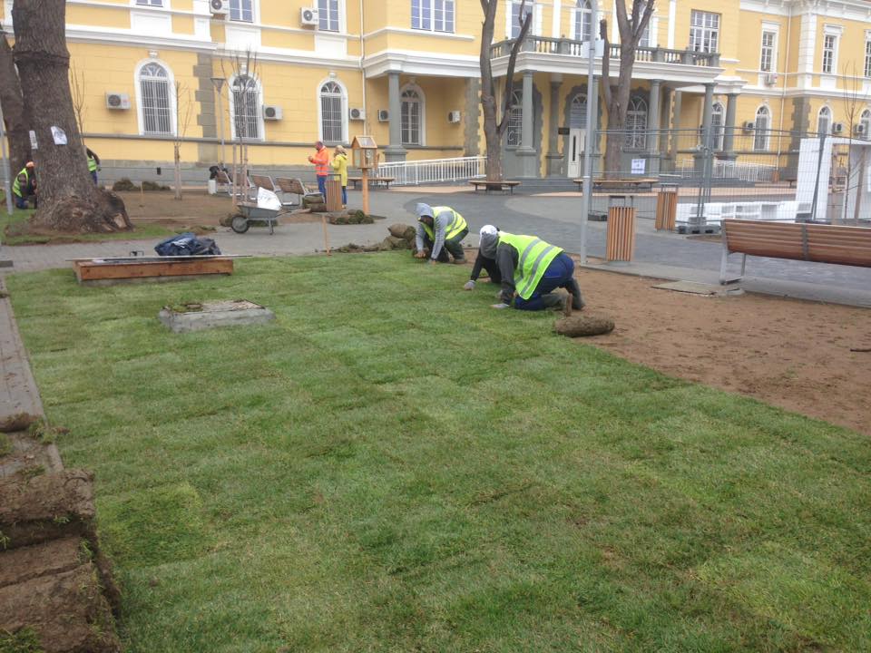 Зачимяват площад "Жени Патева" в Бургас, ремонтът пред финал