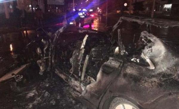 Софийско „Ауди” пламна в движение в Русе