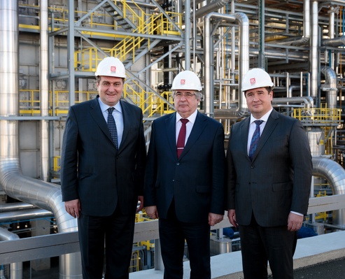 Посланик Анатолий Макаров посети „ЛУКОЙЛ Нефтохим Бургас“