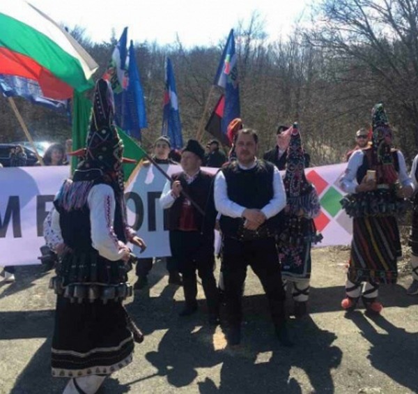 Лидерът на СЕК Георги Манев: Полицията смаза протеста ни на границата, за да отвори кордон за турските автобуси (ВИДЕО)