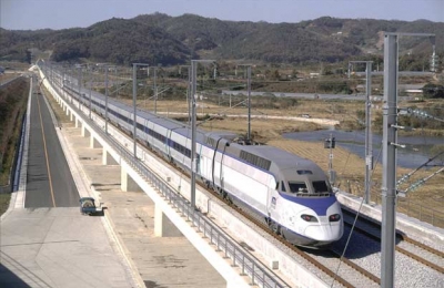 Влакът до Бургас ще "лети" със 160 км/ч