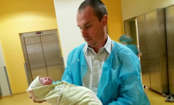 Щастлива новина: Спортният журналист Петър Бакърджиев стана татко за втори път