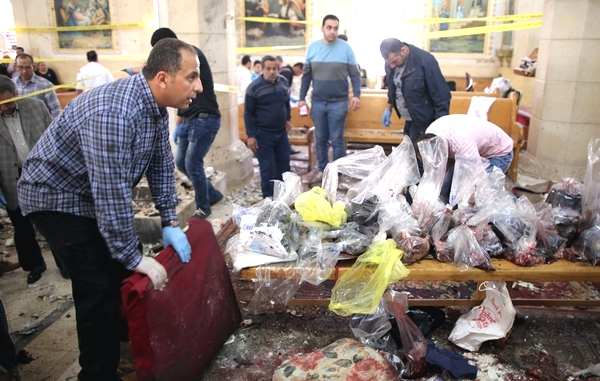„Ислямска държава“ пое отговорност за двата атентата в Египет, загиналите вече са 44