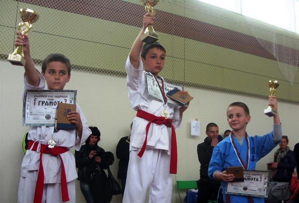 Вижте шампионите от първия Национален детски шампионат по кудо (СНИМКИ)